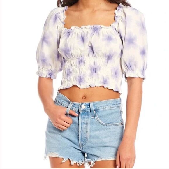 🏷️ 5 for $25 -LEVI'S Tilly printed smocked puff sleeve ruffle trim peasant top. - Picture 1 of 9